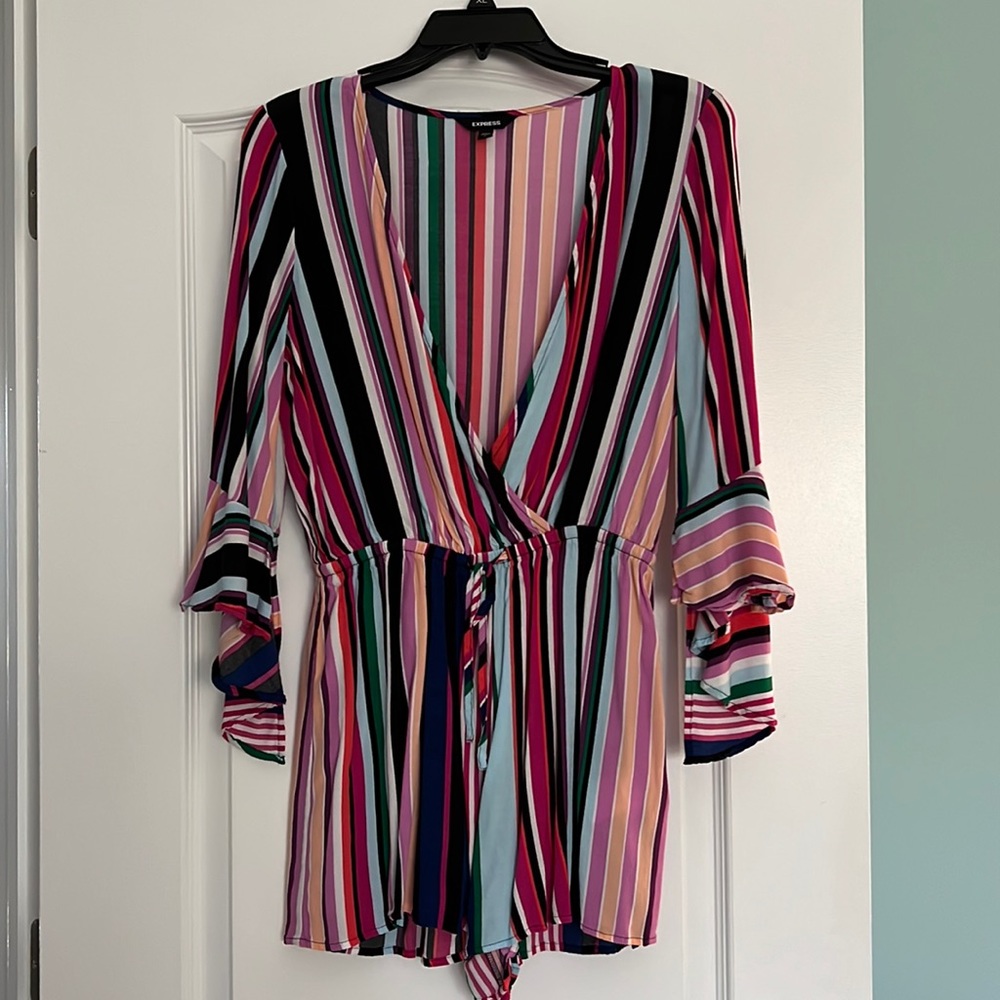 Express Women's size small striped shorts romper with flutter sleeves.